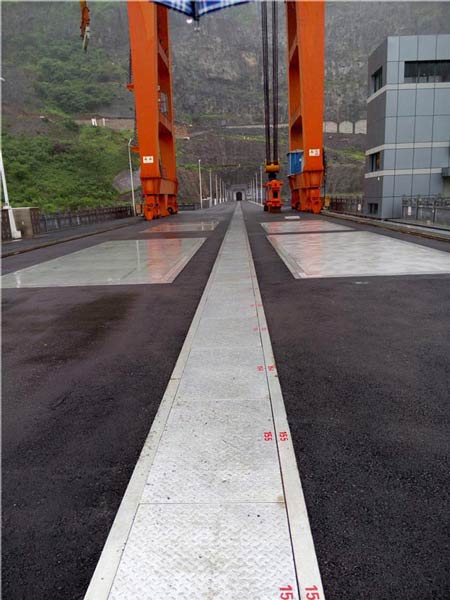 金安桥钢盖板工程